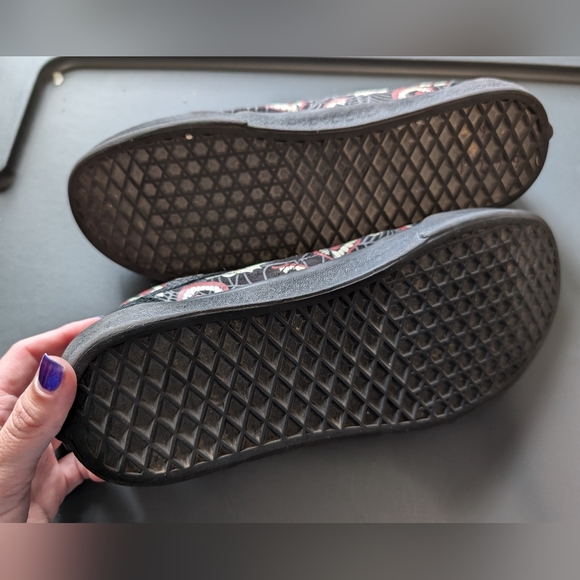 VANS Old Skool "Frights Off The Wall" Glow in The Dark Shoes M9.5/W11 - Picture 7 of 11